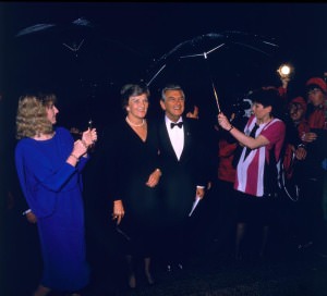 Prime Minister Bob Hawke and Hazel Hawke arrive at the NFSA_786314_0004